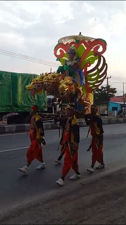 Keren Pisan Singa Barong