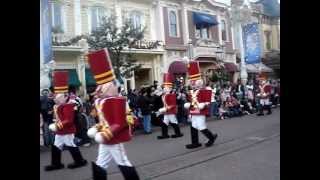 Disneyland Paris | Christmas Parade