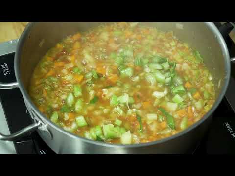 Βίντεο: Πώς να φτιάξετε μια νόστιμη χορτοφαγική σούπα με κεφτεδάκια