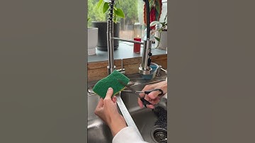 Your sponge will dry fast with this easy hack! #hacks #lifehacks #kitchenhacks