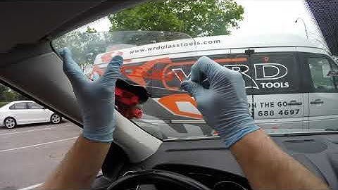 Efficient Windshield Removal Guide: Using the WRD Spider 3 Kit 300 W | Step-by-Step Tutorial