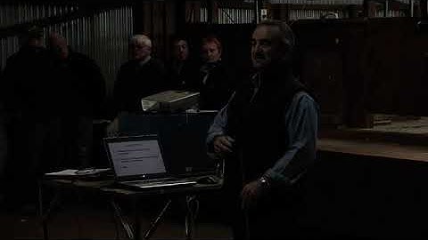 Ian Walsh of Falkirk Genetics talking on Shortlands Station, Dansey