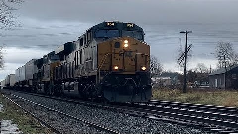 High Speed CSX Intermodal Train with nice 3rd Generation K5HL