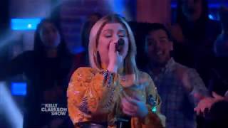 Cake By The Ocean (DNCE Cover) | Kellyoke | The Kelly Clarkson Show