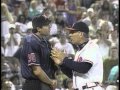 Bad Umpire - Gary Darling baits Tom Glavine の動画、YouTube動画。