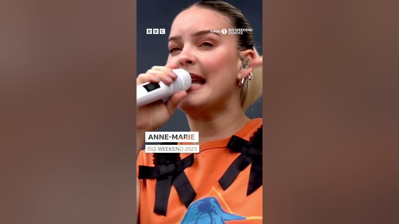 the summer of 2-0-0-2 💛 #AnneMarie #BigWeekend