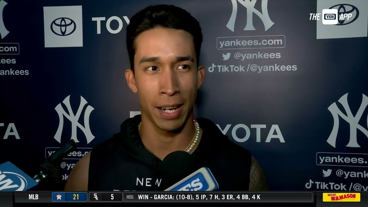 Oswaldo Cabrera gifting his dad baseball from first MLB hit 