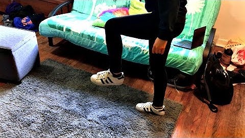 Invisible Box Challenge! VLOGMAS DAY 5