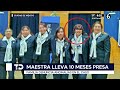 Maestra enfrenta 10 meses en prisión preventiva; defensa denuncia irregularidades en el proceso