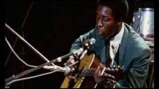 Video thumbnail of "BUDDY GUY - hoochie coochie man (Acoustic 1969)"