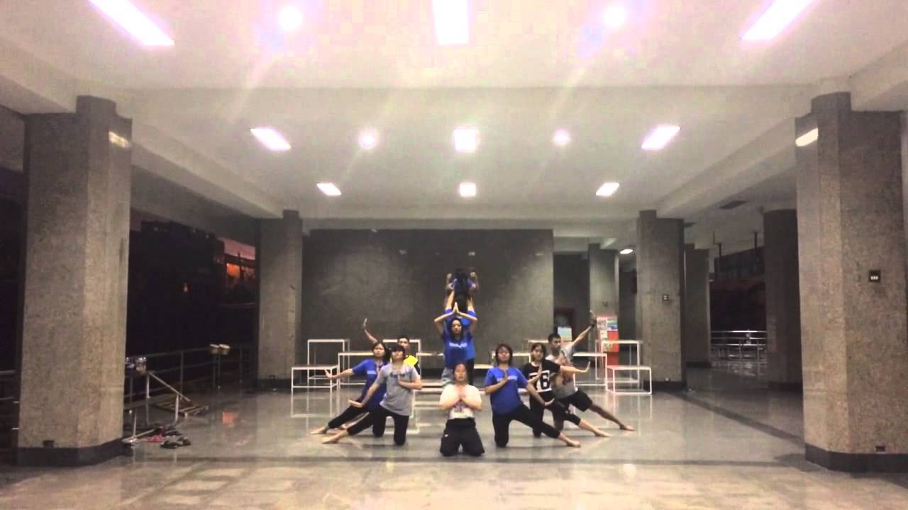 ลีดราชาวดี ร.ร.ราชดำริ ซ้อมใหญ่ สโนไวท์กับคนแคระทั้ง7