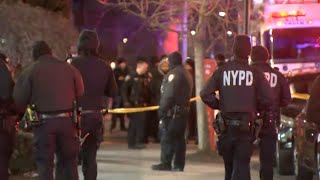 Police officer critical after being shot during attempted robbery in Brooklyn