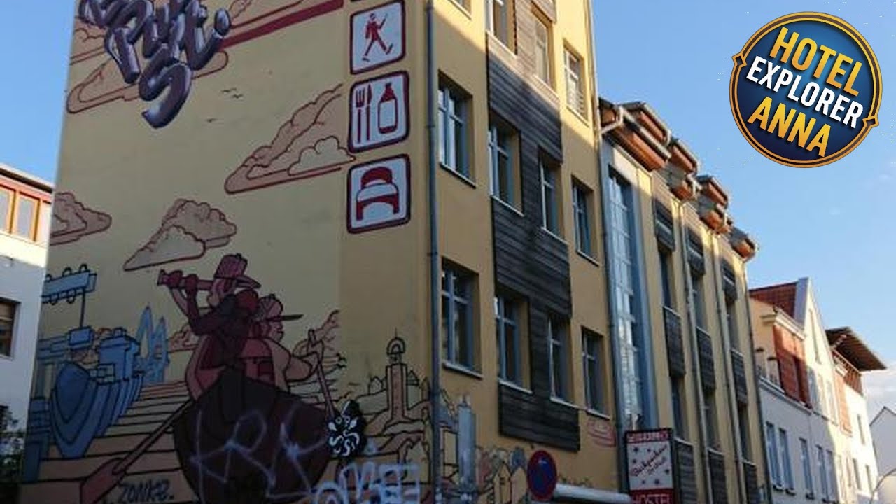 Backpackers St. Pauli | Hamburg, Germany | Hotel Review 🏩