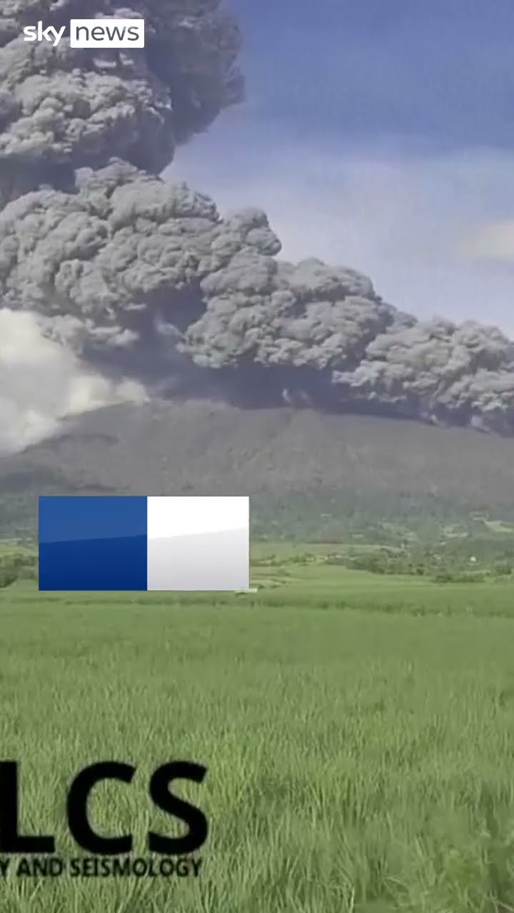 Major volcano erupts in Philippines