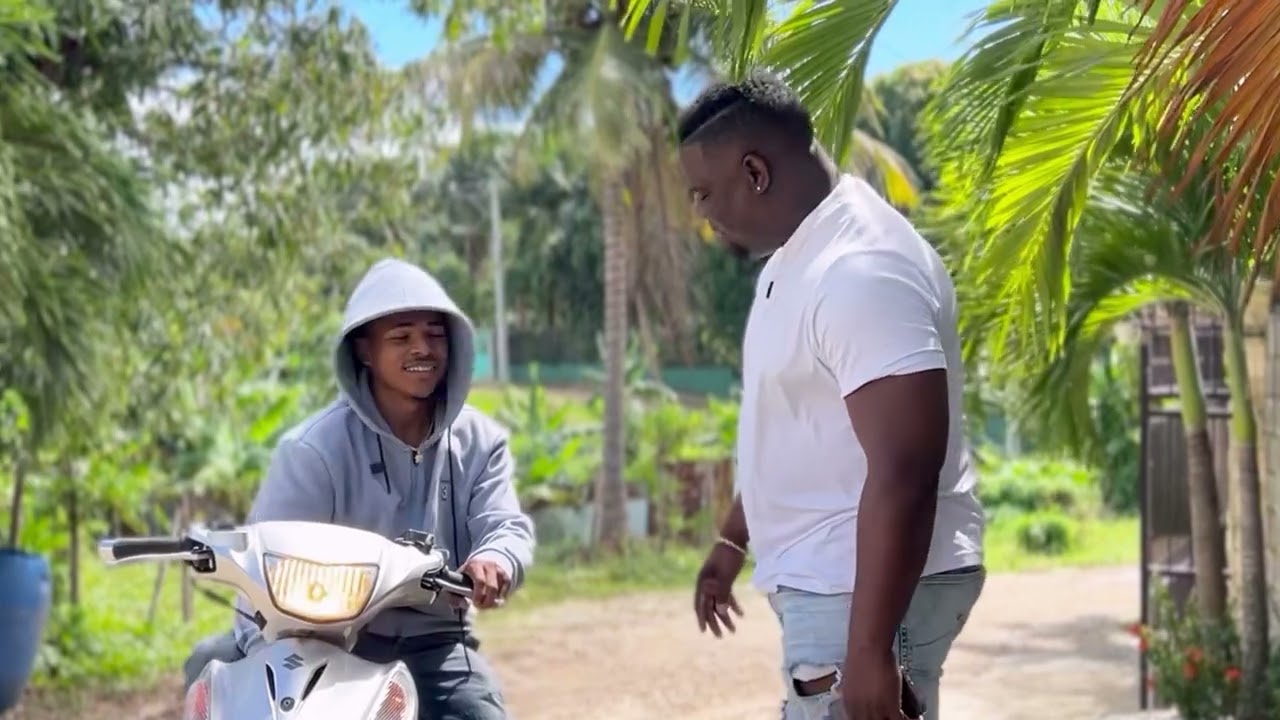 Su abuelo se lo dijo y no lo escucho y mira como terminó 😭#cinedominicano 