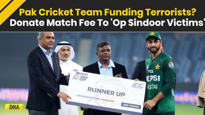 Pakistan Team Donates Fees