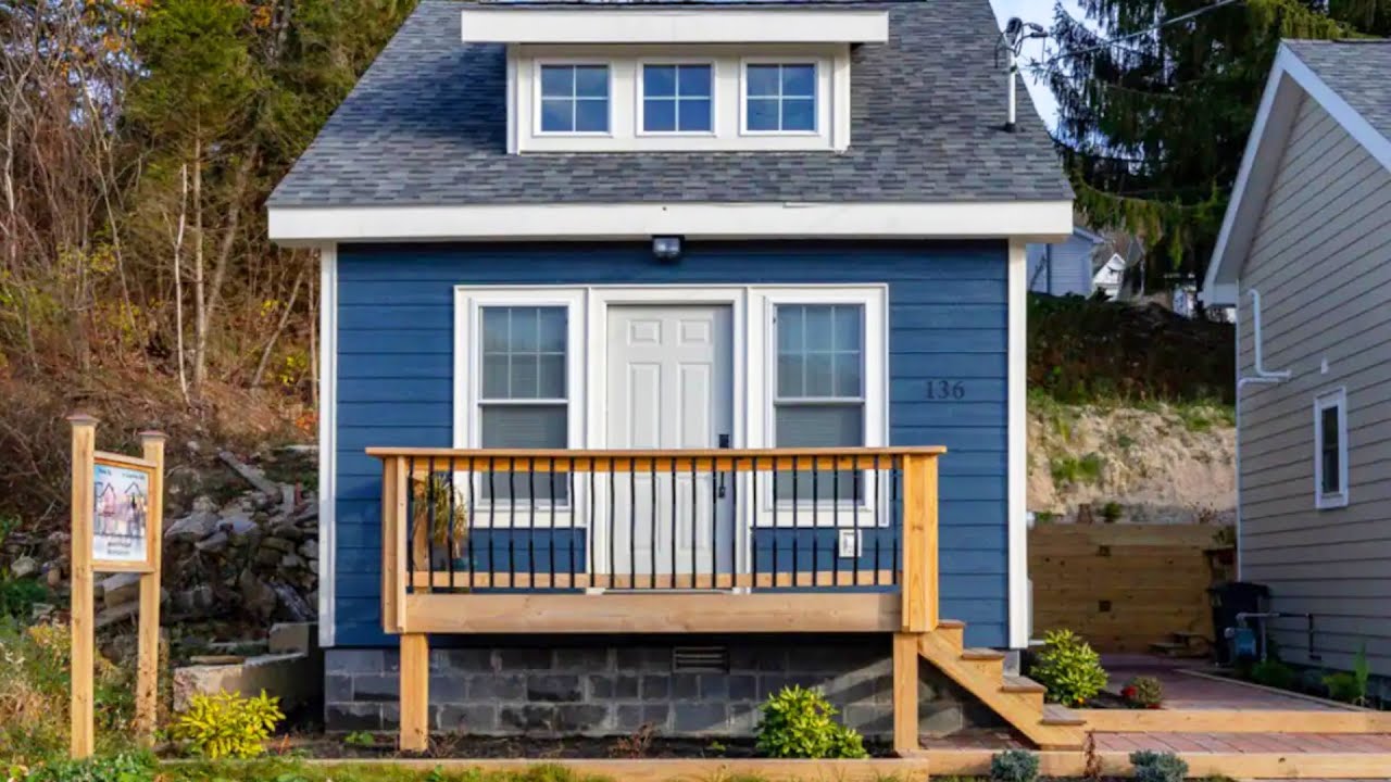 Amazing Cute Thomas Tiny House in West Virginia - YouTube