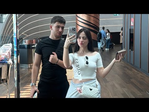 سنابات بيسان و نوار في مطار خناقهم بنص المطار 