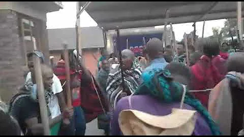 Basotho men singing matshidisong a Ntate Ramanka - Aliwal North
