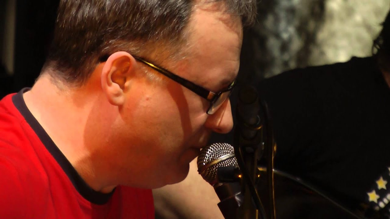 Василий Шумов - "Она сказала не скучай"