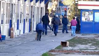 В Шымкенте платные парковщики массово сбегают с 