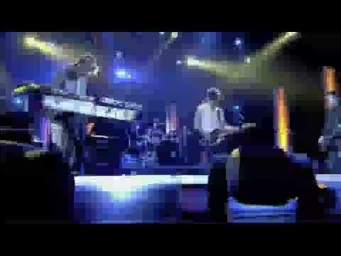 The Big Pink - "Countbackwards From Ten" Live on French TV