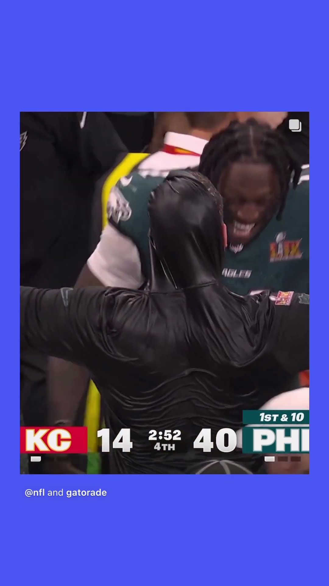 Gatorade bath for Coach #hoodnews #NickSirianni #philadelphiaeagles #coach #gatorade #victory #lol