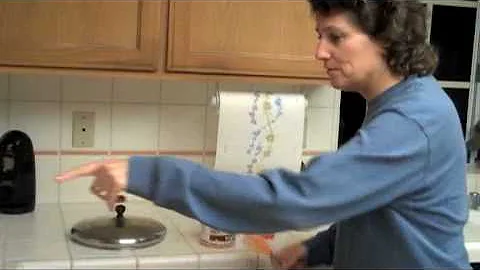 What is the best oil to use in a popcorn machine?