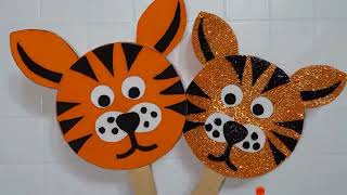 Popsicle crafts - A Tiger - stick puppets animal crafts