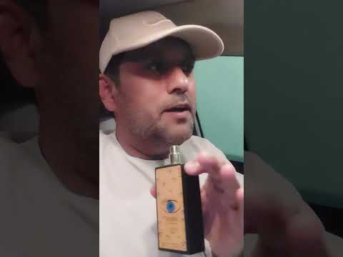 عطر  مميز بثبات رائحته