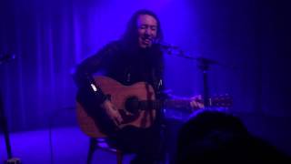 Video thumbnail of "Noah Gundersen - Show me the light"