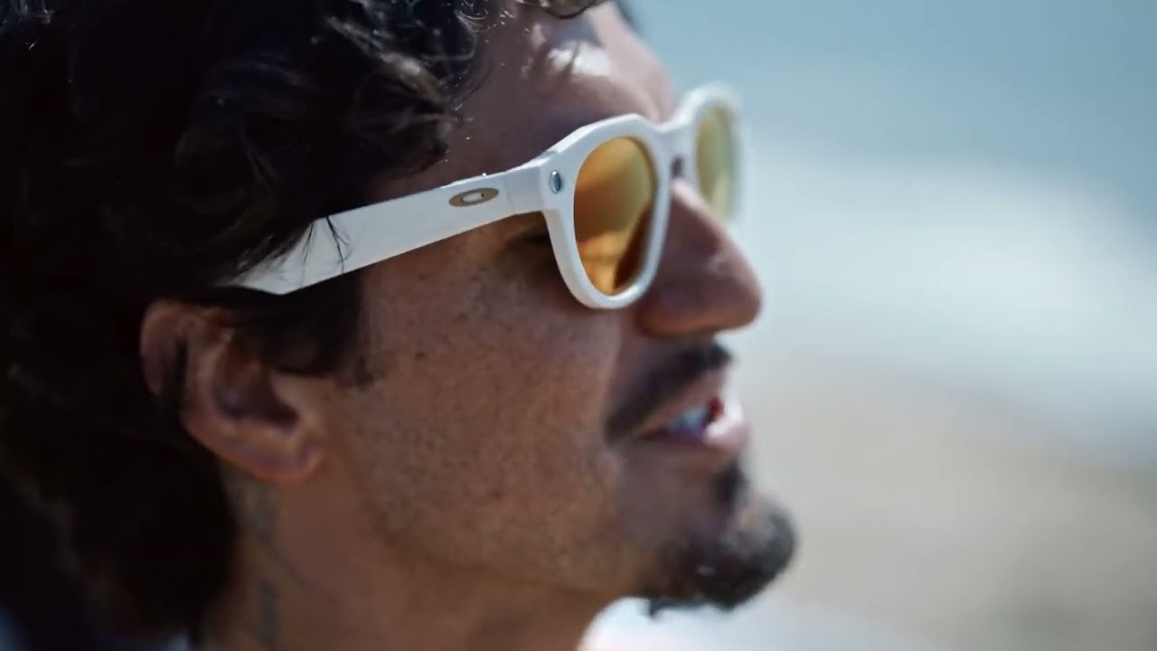 Oakley - Meta AI HSTN Sunglasses