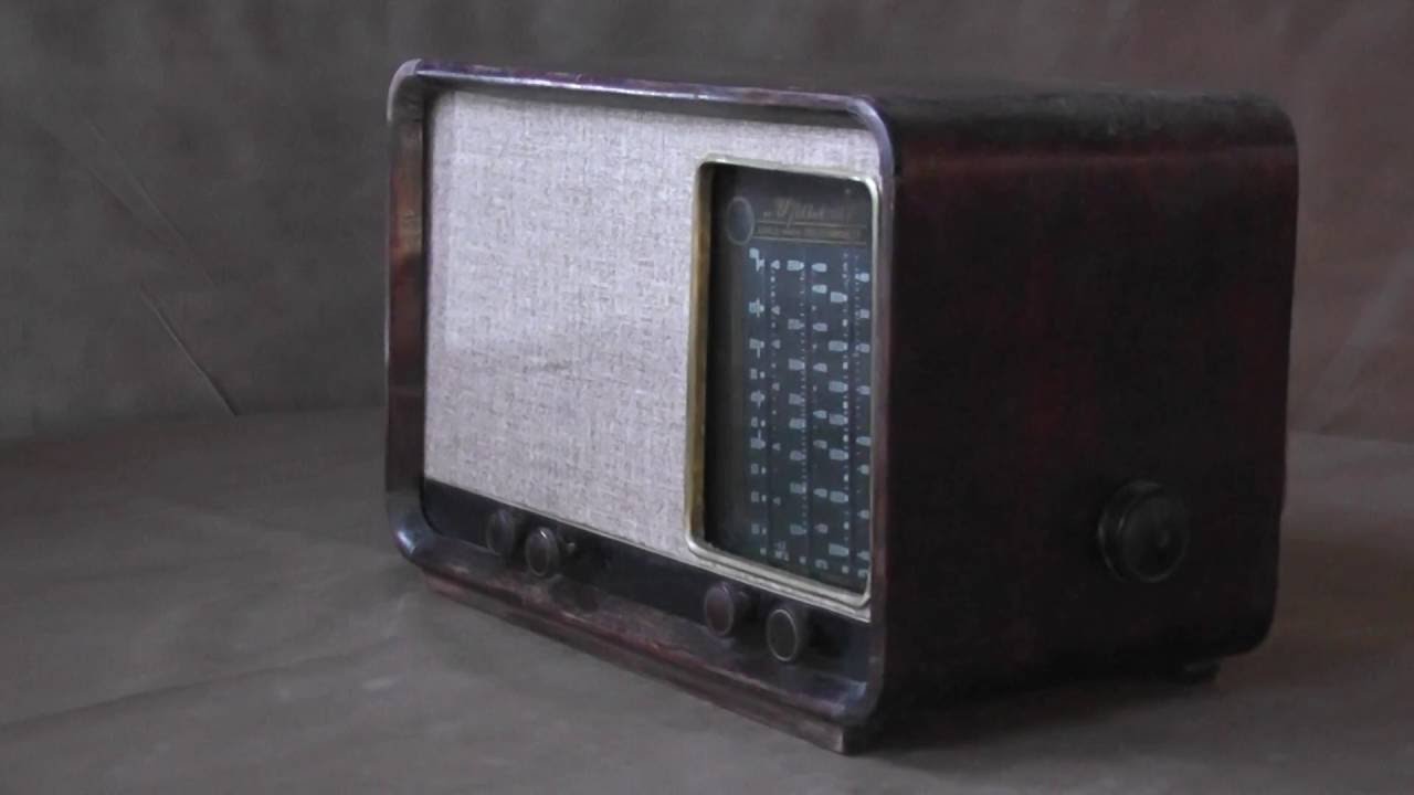Радиоприемник "Урал-47" СССР 1947 г - YouTube