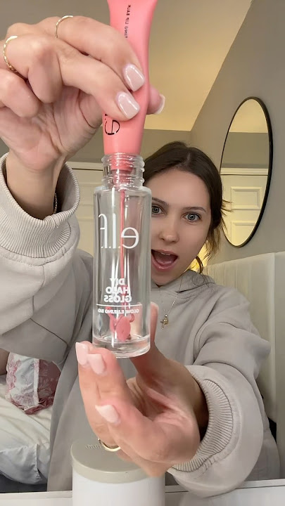 Trying elf’s new ￼giant lipgloss kit