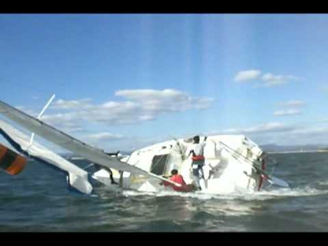 Video: Recension av O'Day Mariner 19-segelbåten