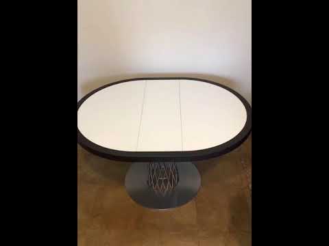 Круглый раздвижной стол от Custom Mebel