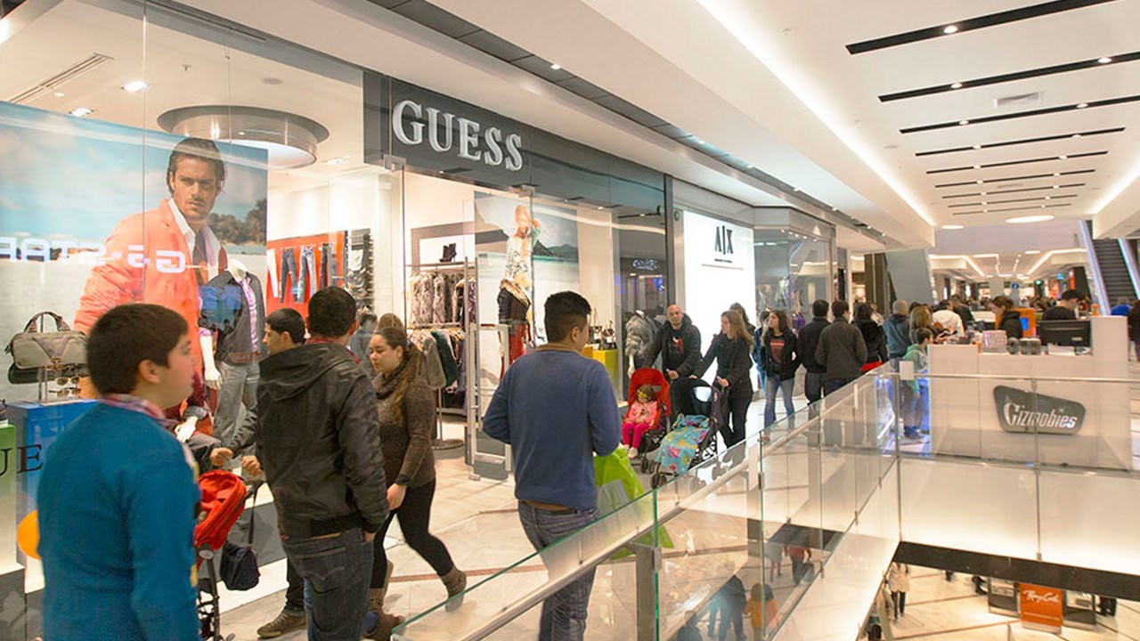 E-Commerce = Holiday Hot Spot E-Commerce = Holiday Hot Spot
