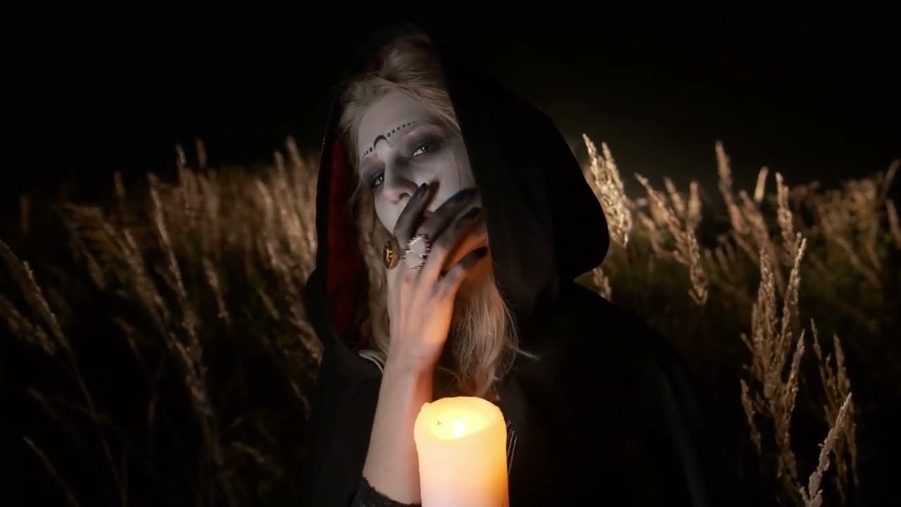 Guarda Witchy Things (Lyrical Video) su YouTube Guarda Witchy Things (Lyrical Video) su YouTube