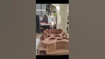 Máy CNC 5 trục đột phá trong việc đục hàng phẳng