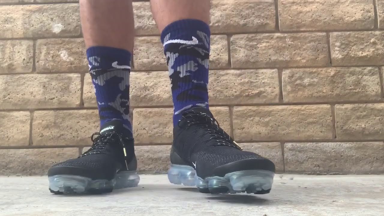 vapormaxes black and gold