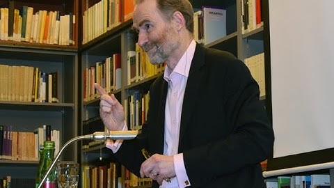 Timothy Garton Ash: Free Speech - Ten Principles for a Connected World