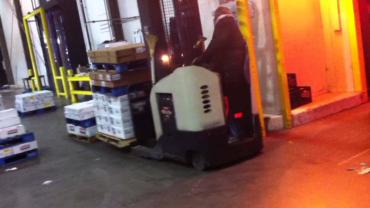 Sysco Warehouse Refrigerated Section Youtube