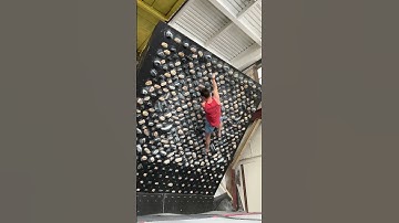 "Keep it low" (V5) @ 40° on the Tension Board 2 #bouldering #climbing #boardclimbing #tb2
