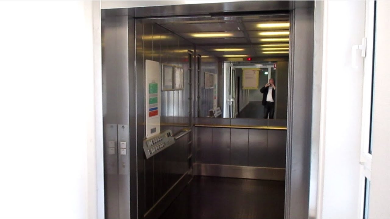 Bad Salzuflen, Median-Klinik (1) (Haus Quellenhof)