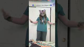 And The Girl Caress Me Down シViral