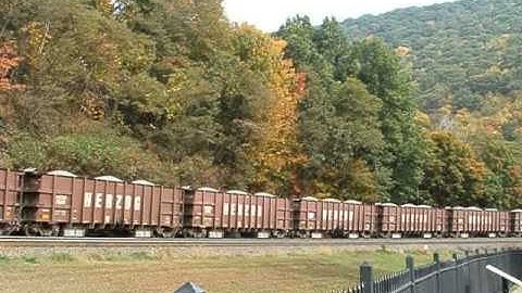 Herzog train at Horseshoe Curve.