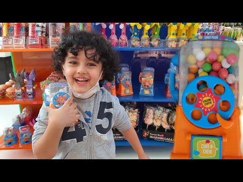 Yusuf sakız makinesi aldı | Eğlenceli Çocuk Videosu
