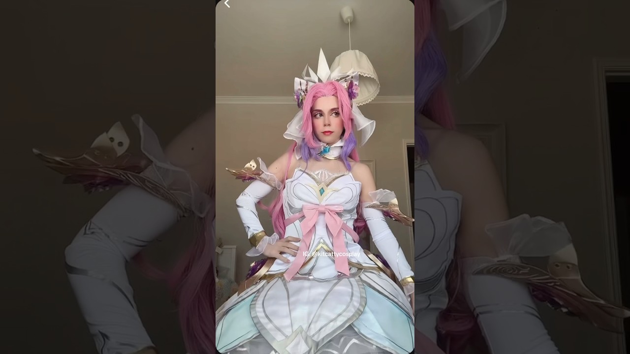 No time 💅🏻 #cosplay #gamer #leagueoflegends #wildrift #cosplayer #transition #shorts #gamergirl