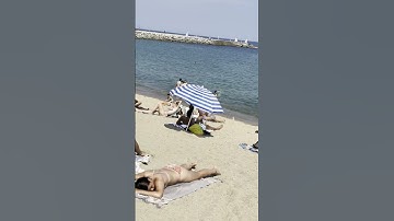 Thumbnail of 🇪🇸 Hot day at Barcelona beach Spain