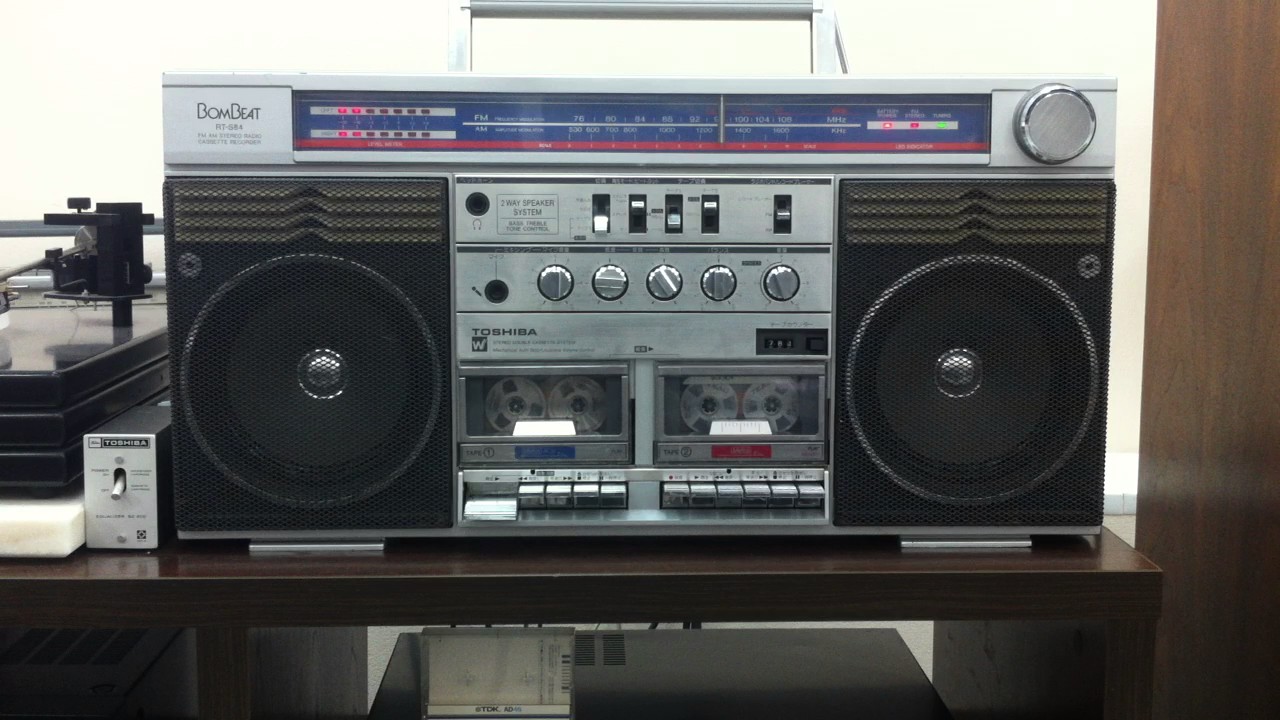 Toshiba RT-S84 BomBeat - YouTube